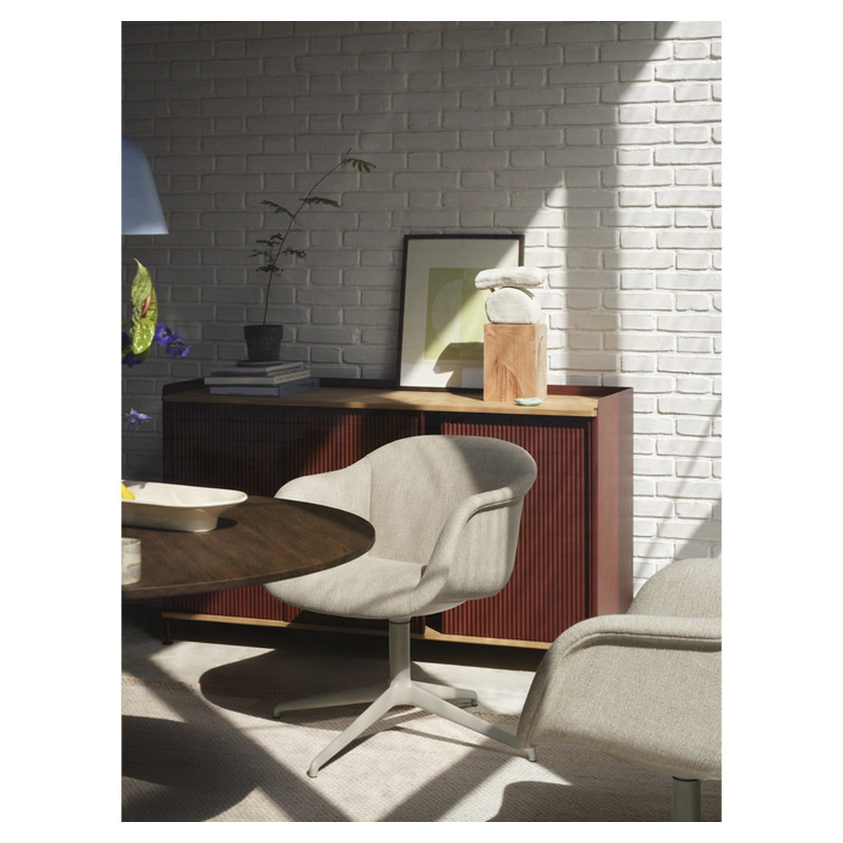 Fiber Soft Armchair Swivel Base W. Return