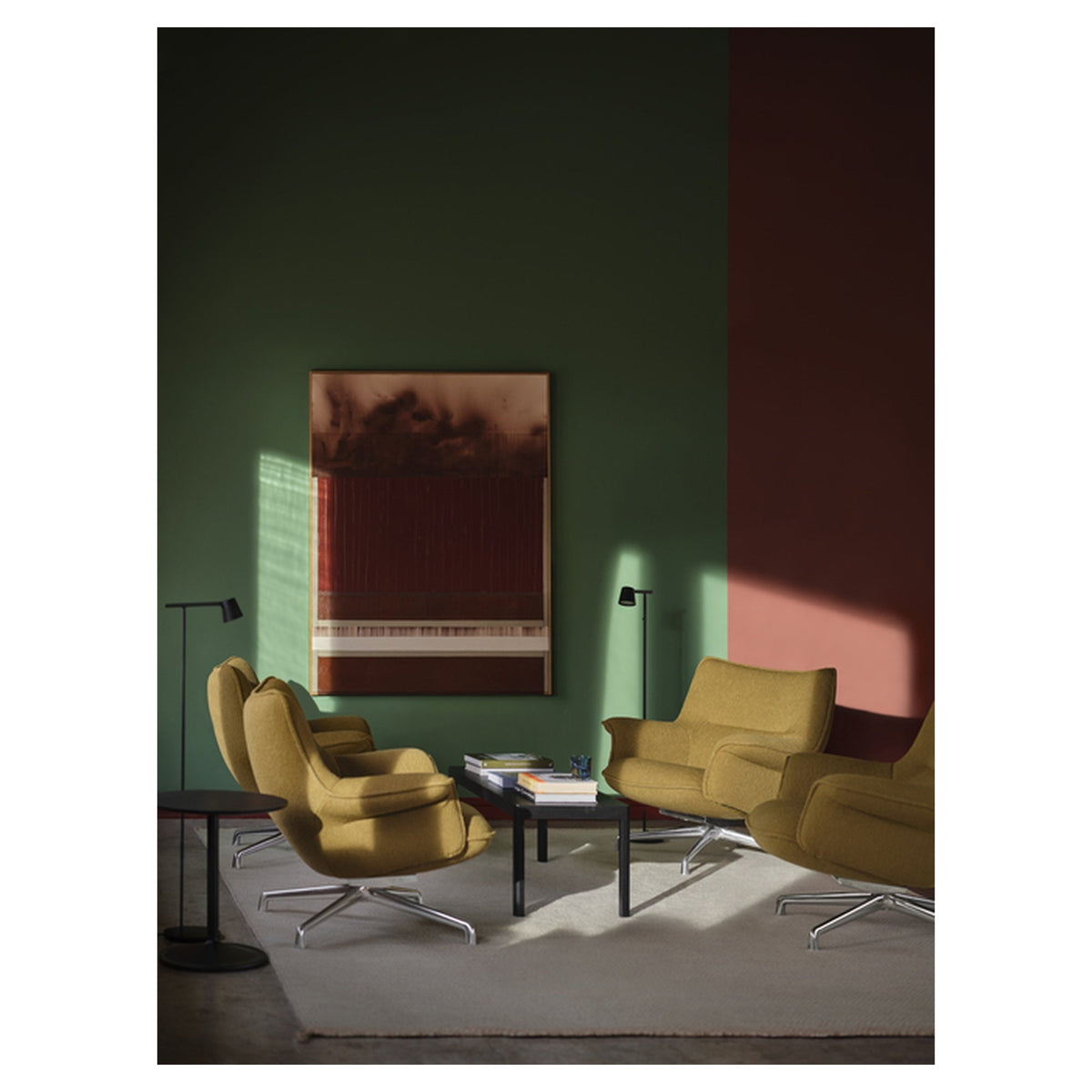 Doze Lounge Chair Low Back Tube Base