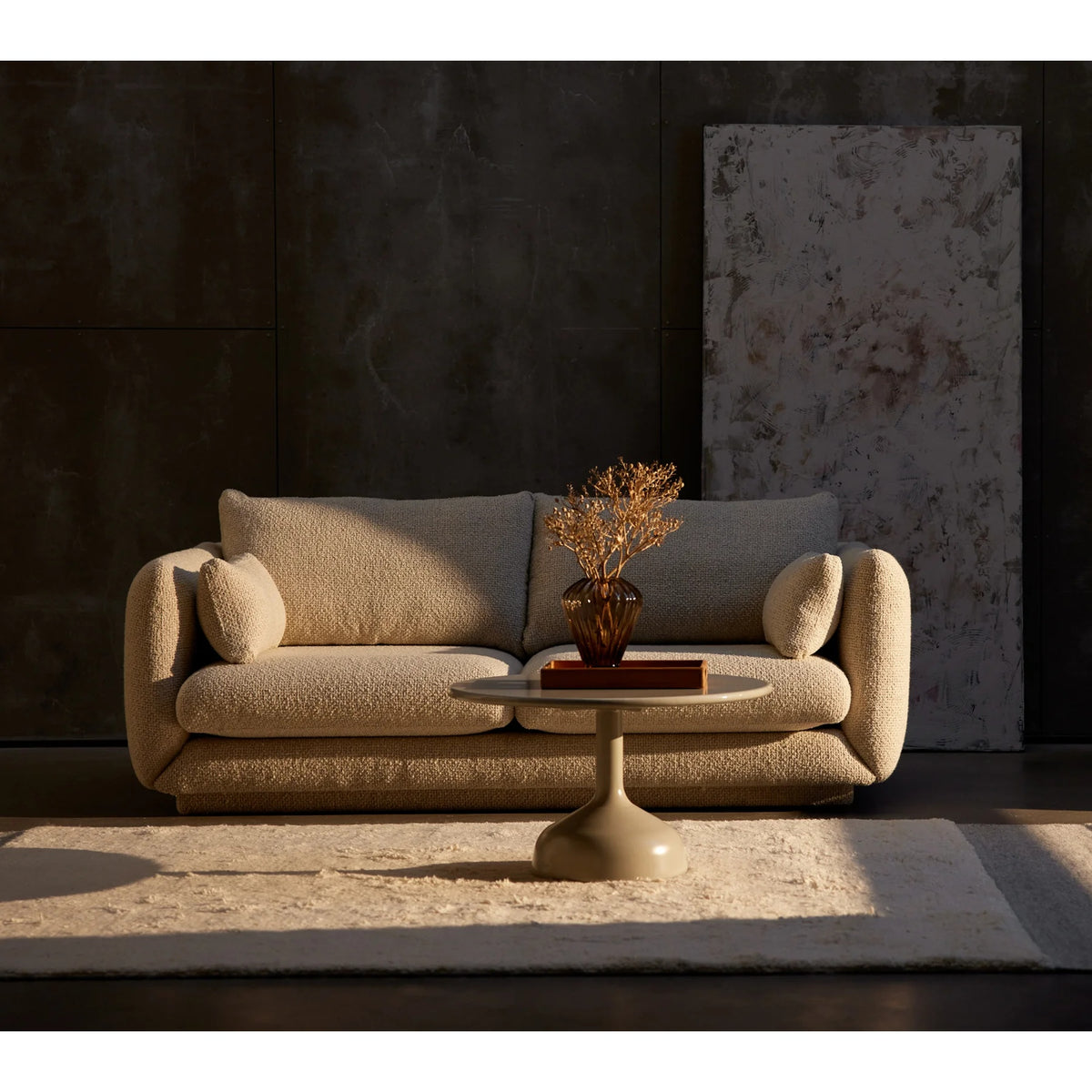 Bloom 2-seater sofa w/plinth