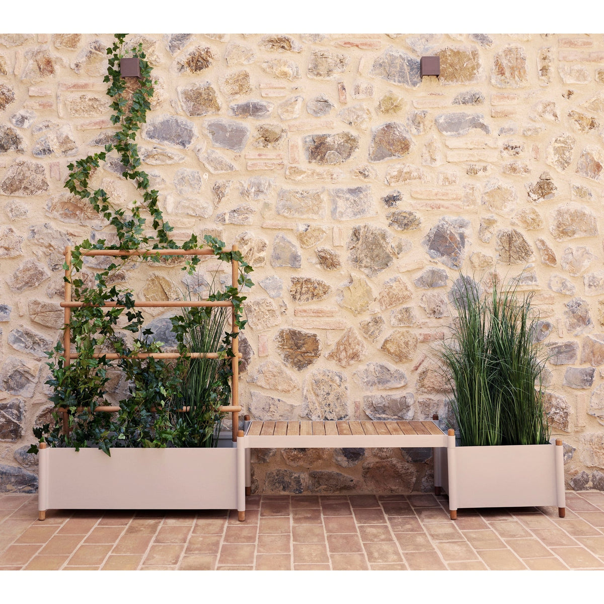 Sticks planter bench