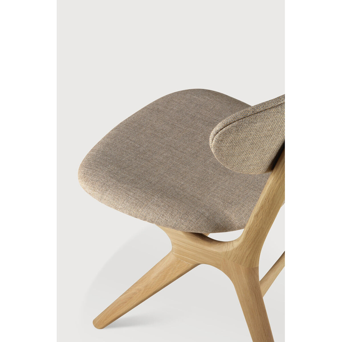 Oak Eye Dining Chair