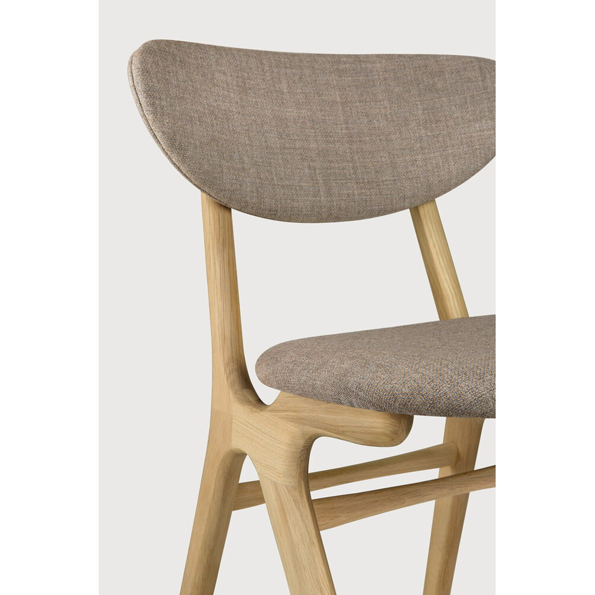 Oak Eye Dining Chair