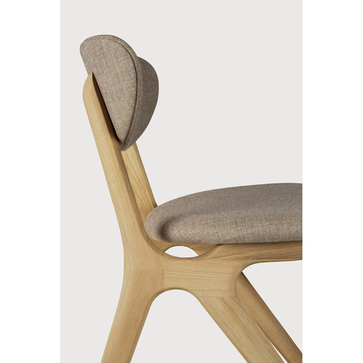 Oak Eye Dining Chair