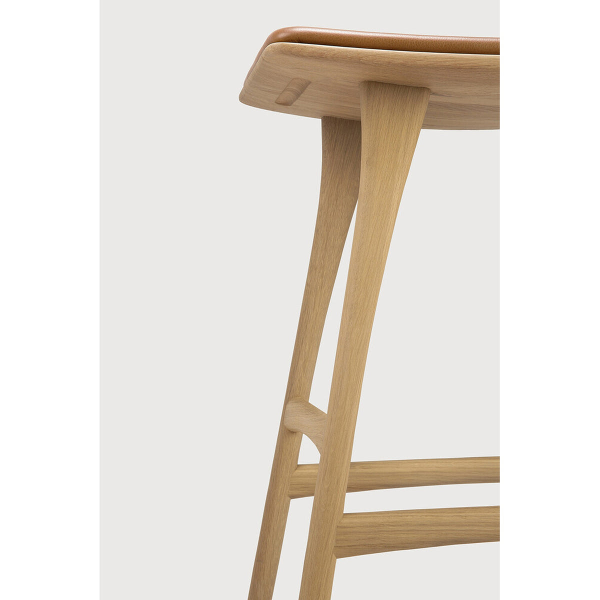 Osso counter stool