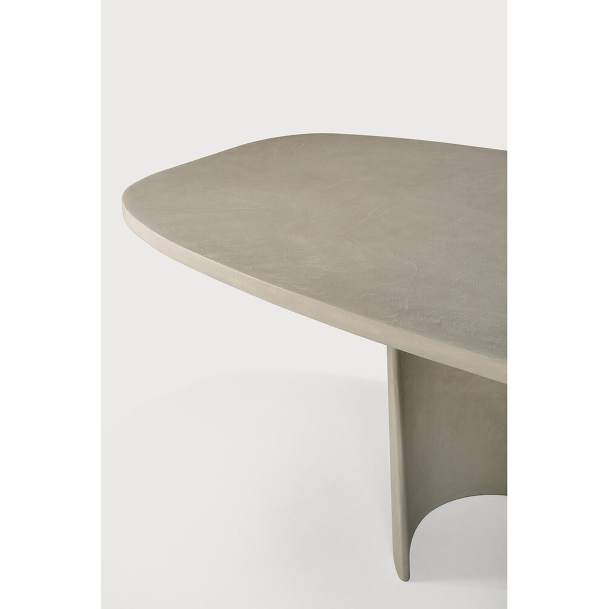 Canyon outdoor dining table