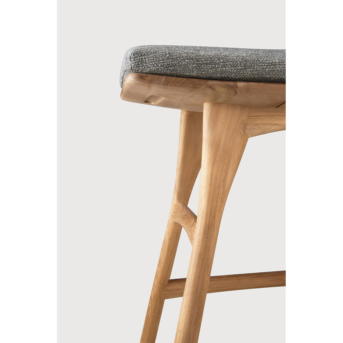 Osso outdoor stool