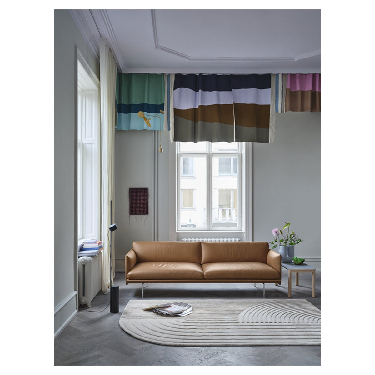 Outline Sofa 3 Seater