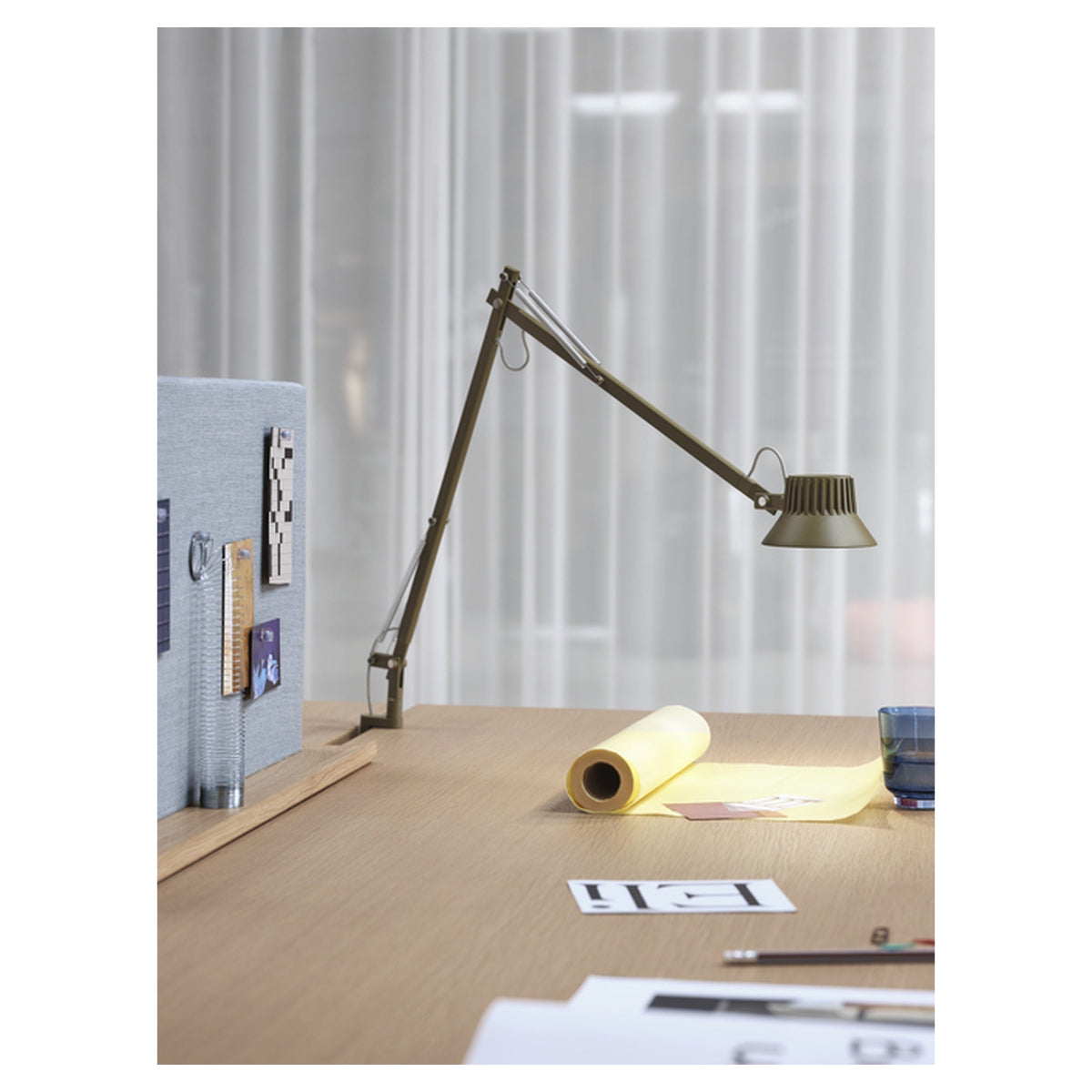 Dedicate Table Lamp