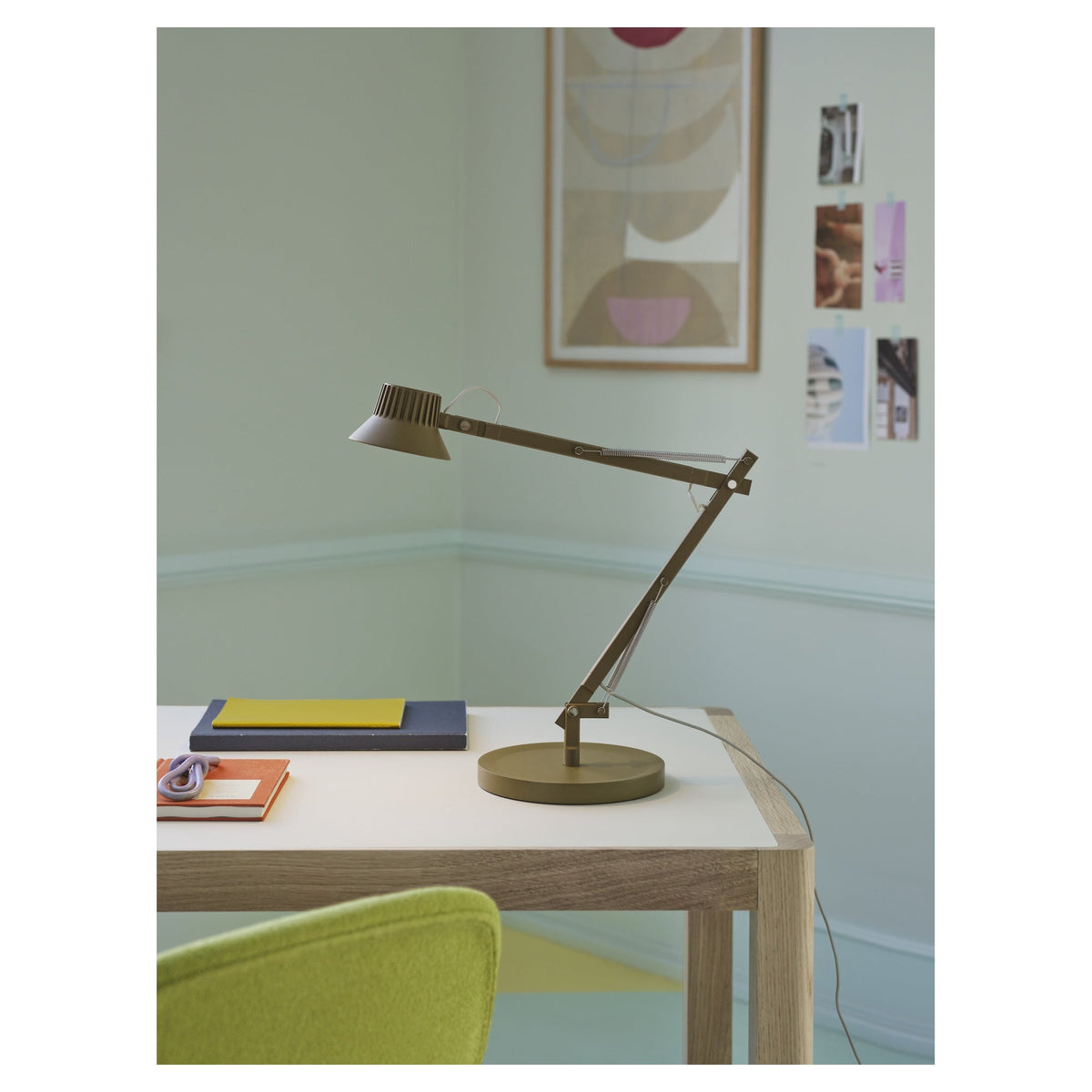 Dedicate Table Lamp