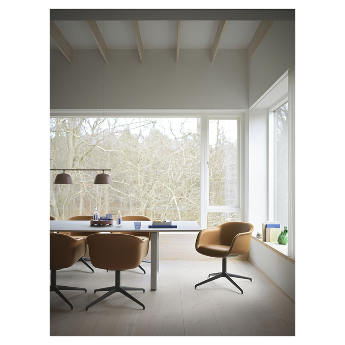 Fiber Conference Armchair Swivel Base W. Castors