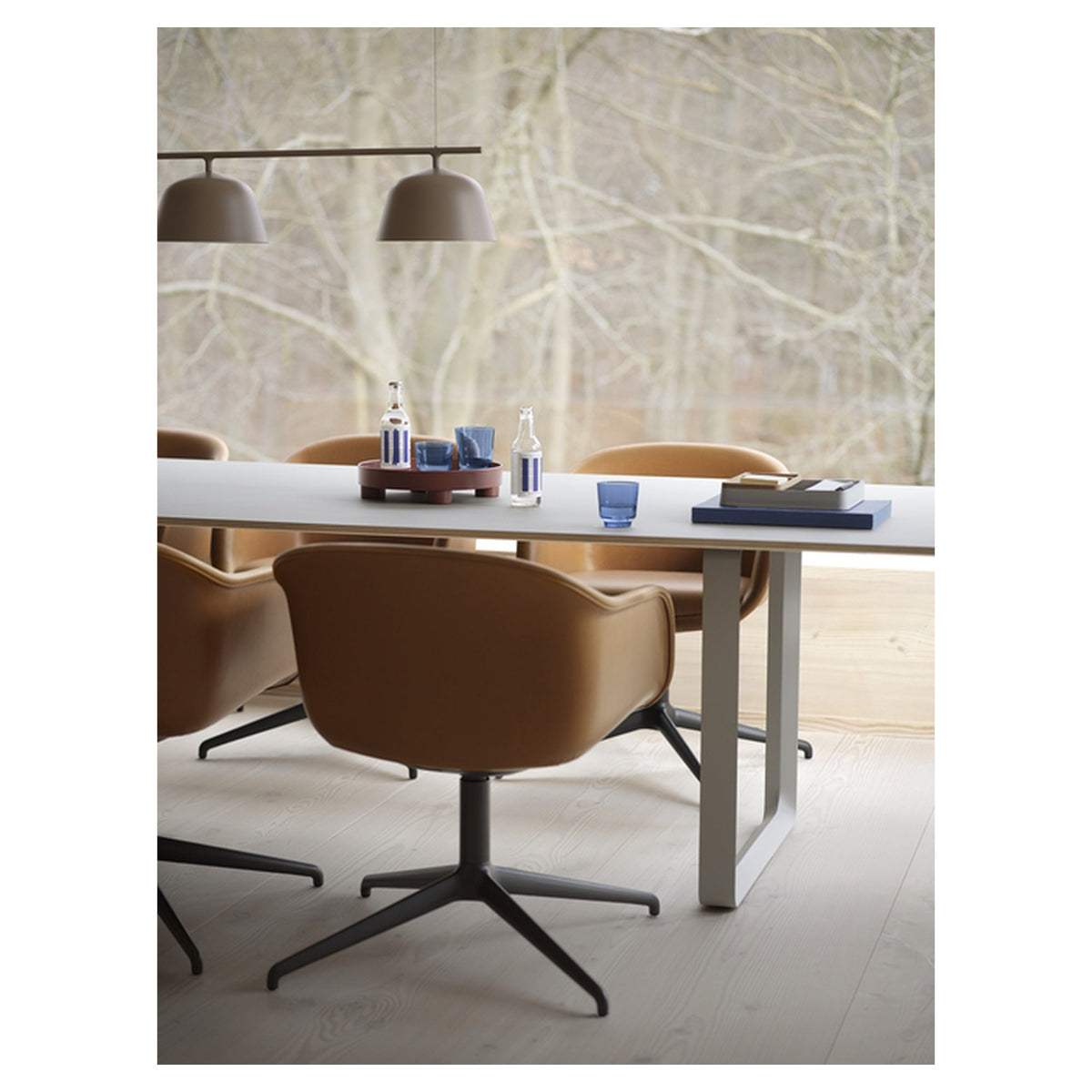 Fiber Conference Armchair Swivel Base W. Castors