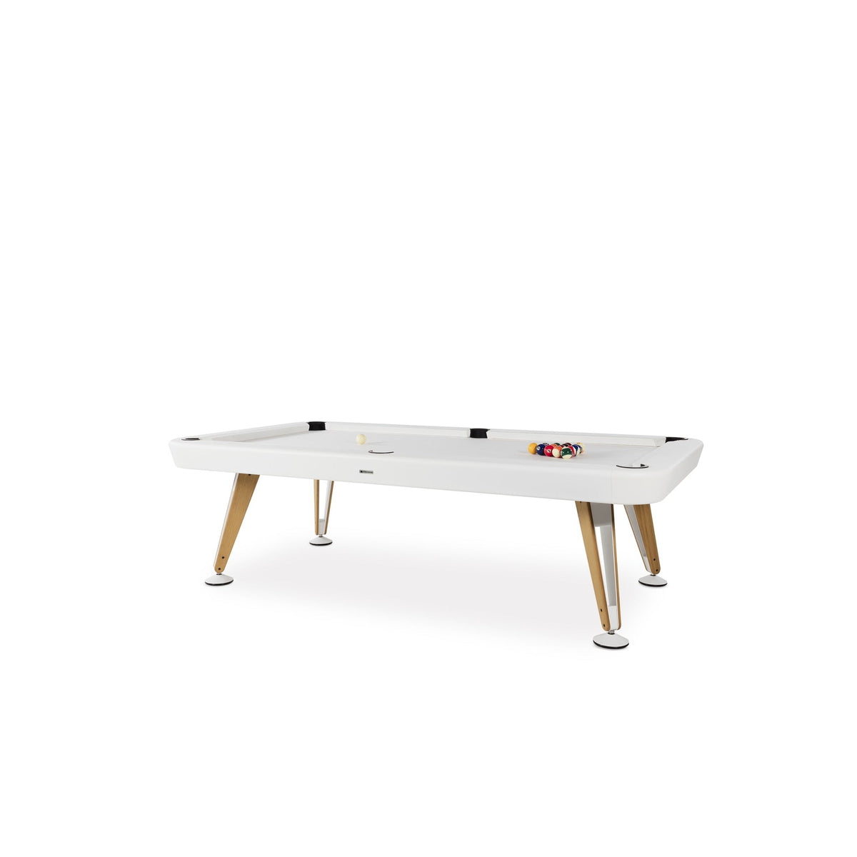 Diagonal Outdoor Pool Table | Covered