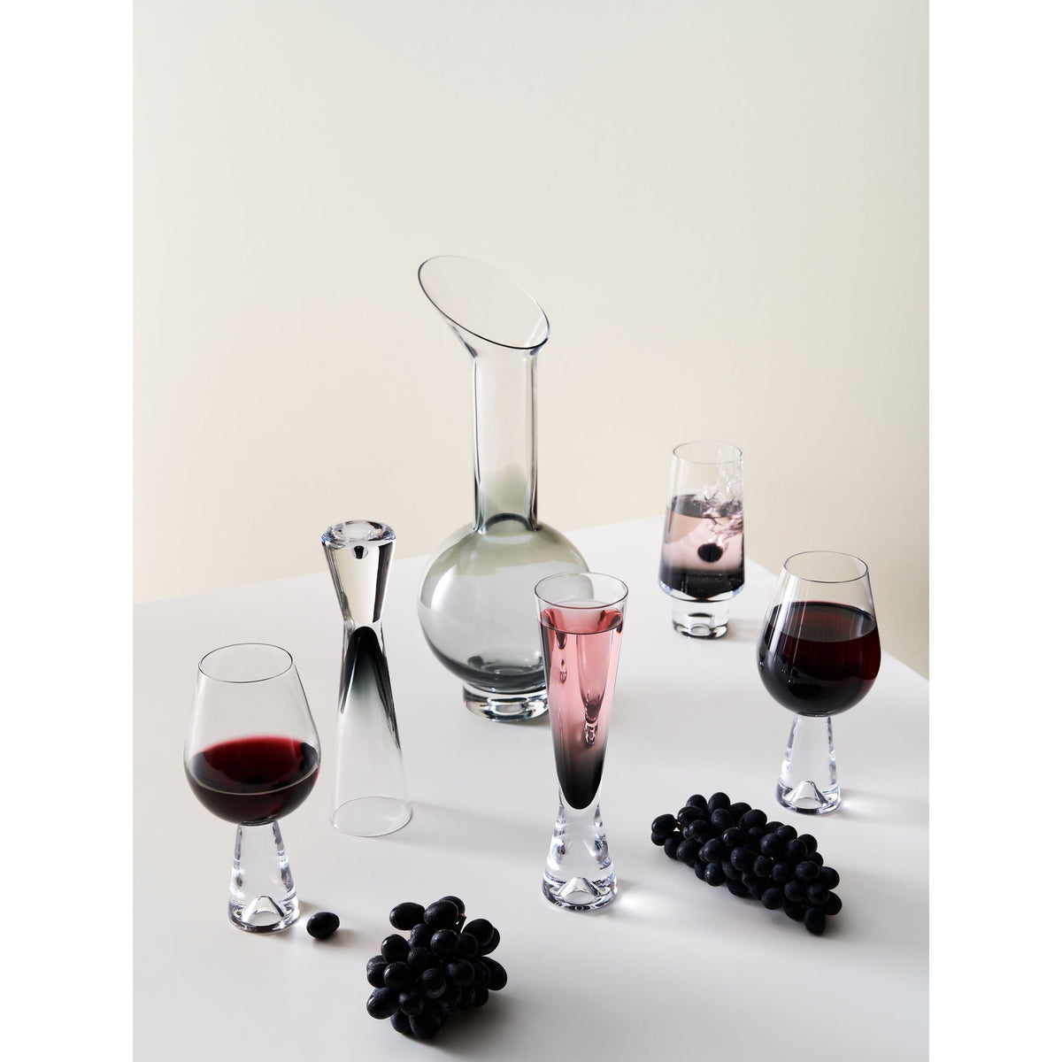 Tank Wine Glasses Set