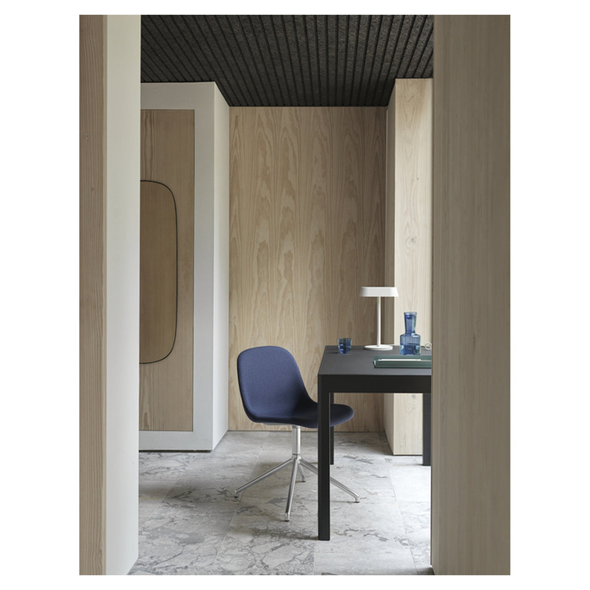 Fiber Side Chair Swivel Base W. Return