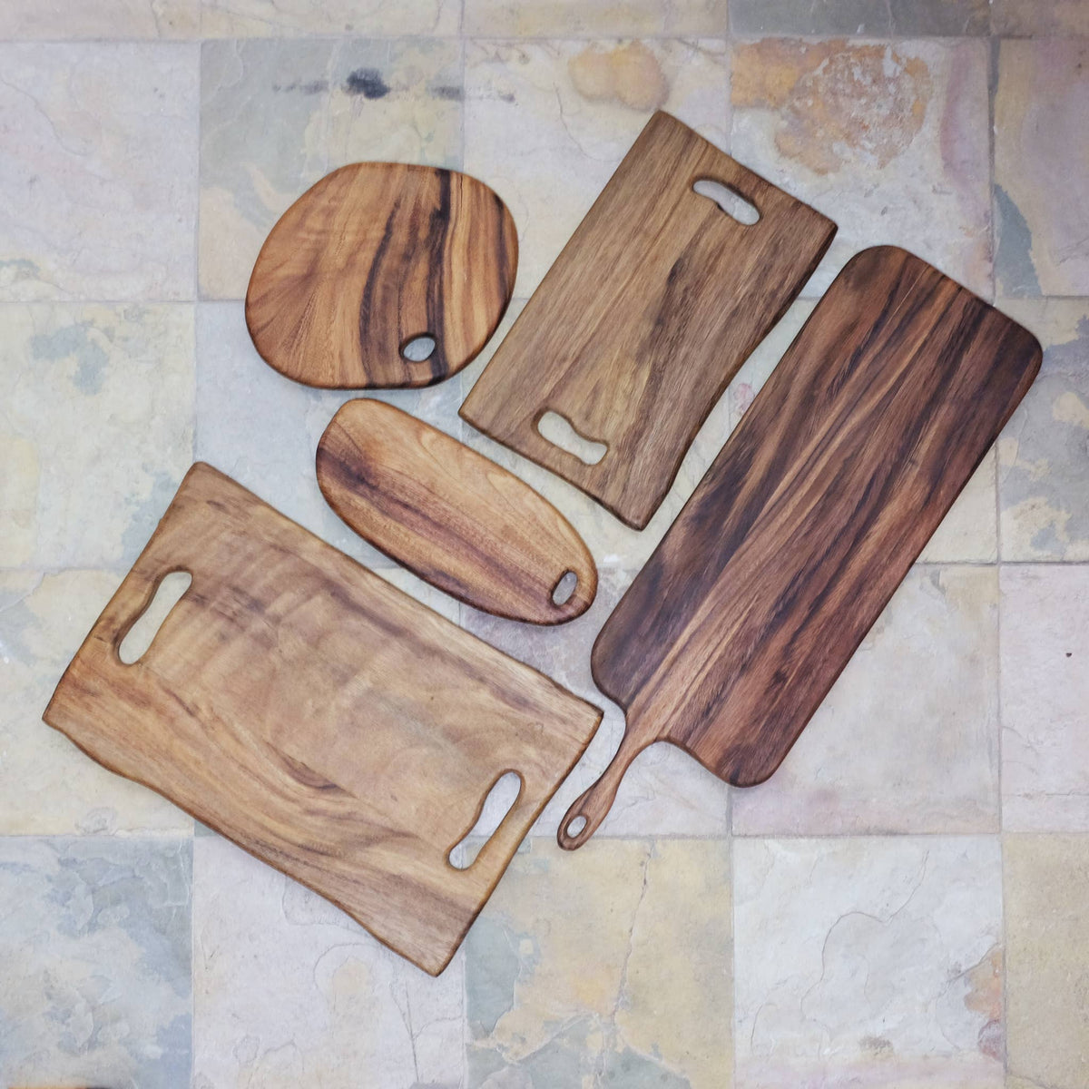Extra Long Wood Charceuterie Board with Loop Handle (24"Lx10"W)