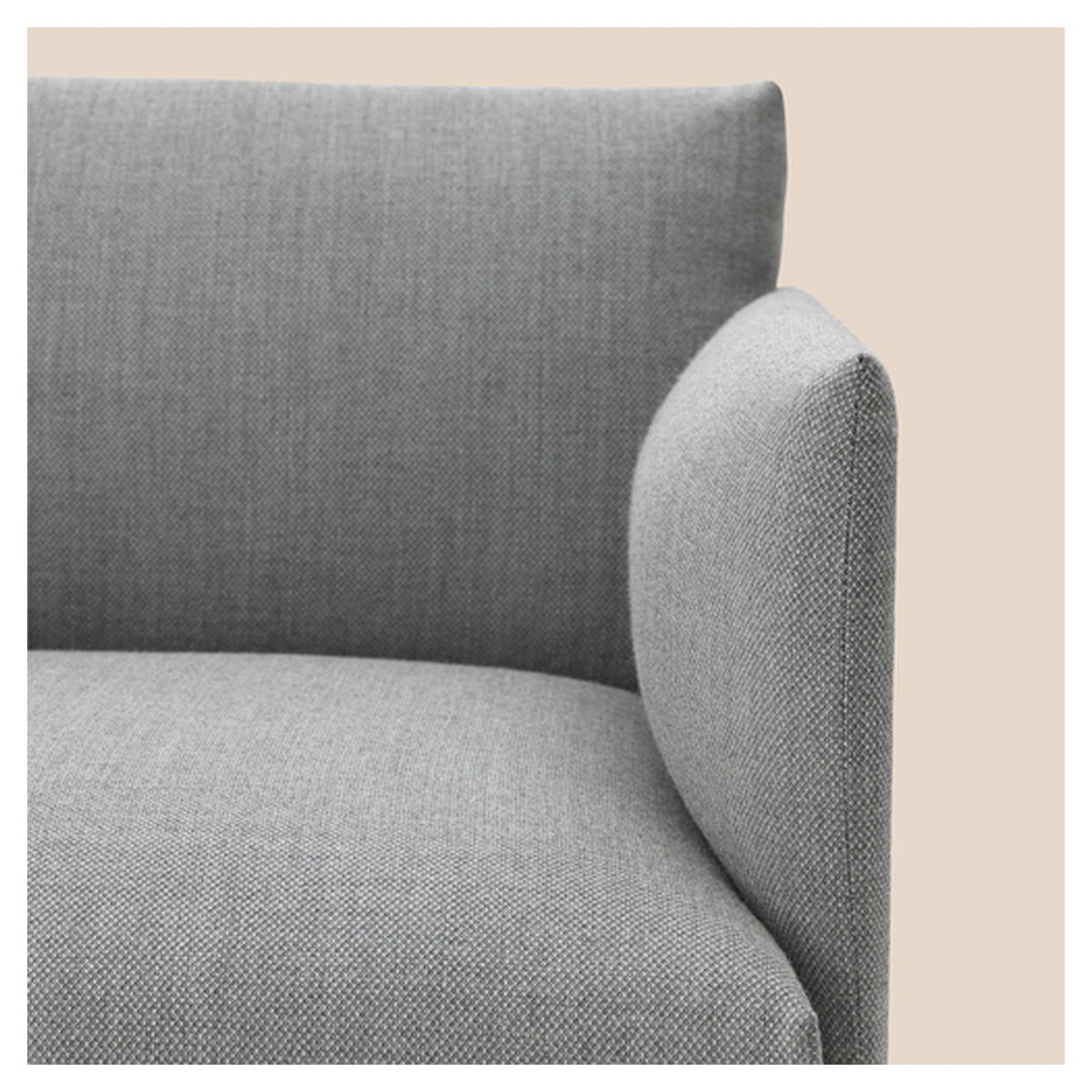 Outline Studio Sofa 140