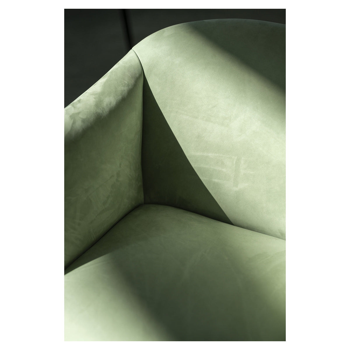 Fiber Soft Armchair Swivel Base W. Gas Lift Castors And Tilt