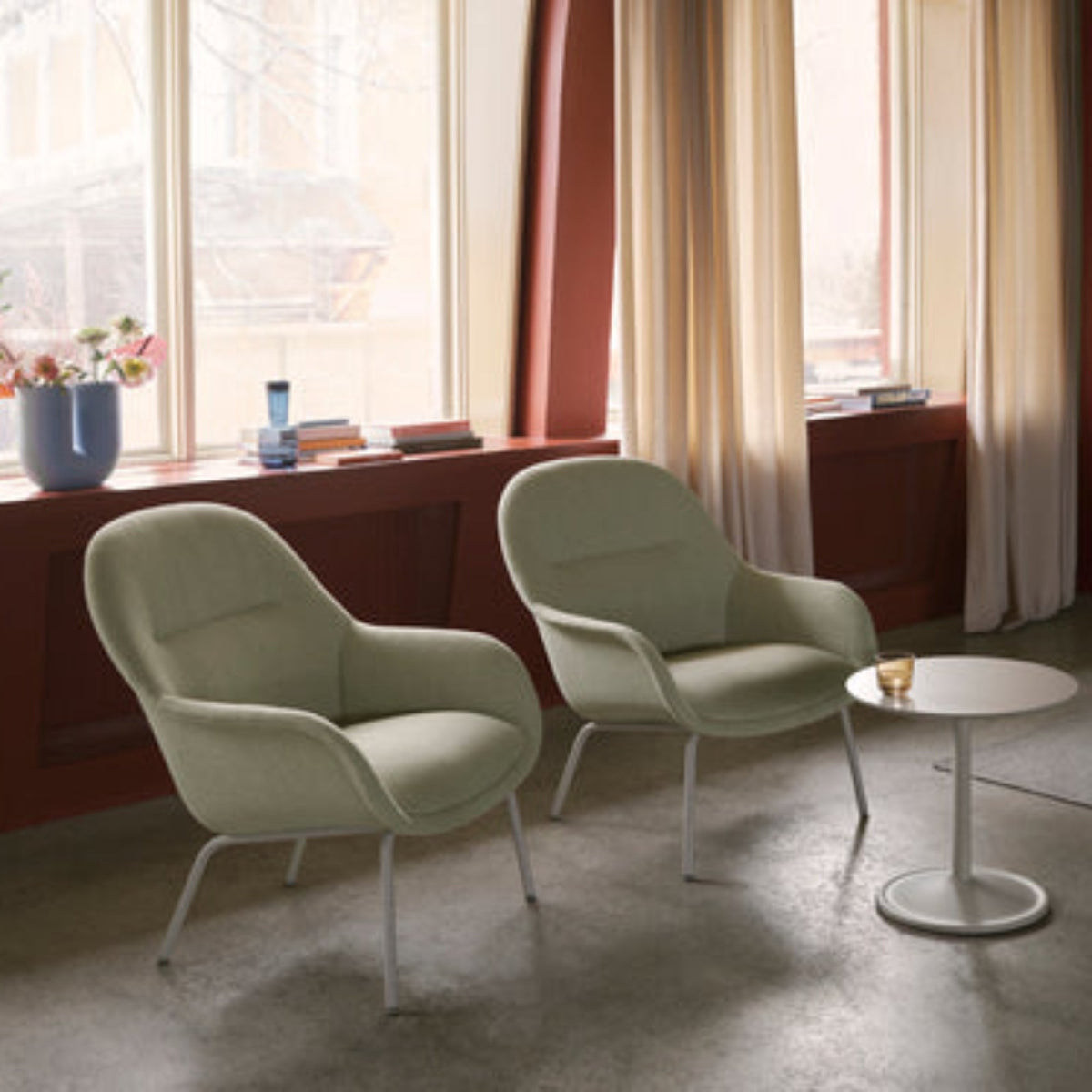 Fiber Lounge Armchair Wood Base