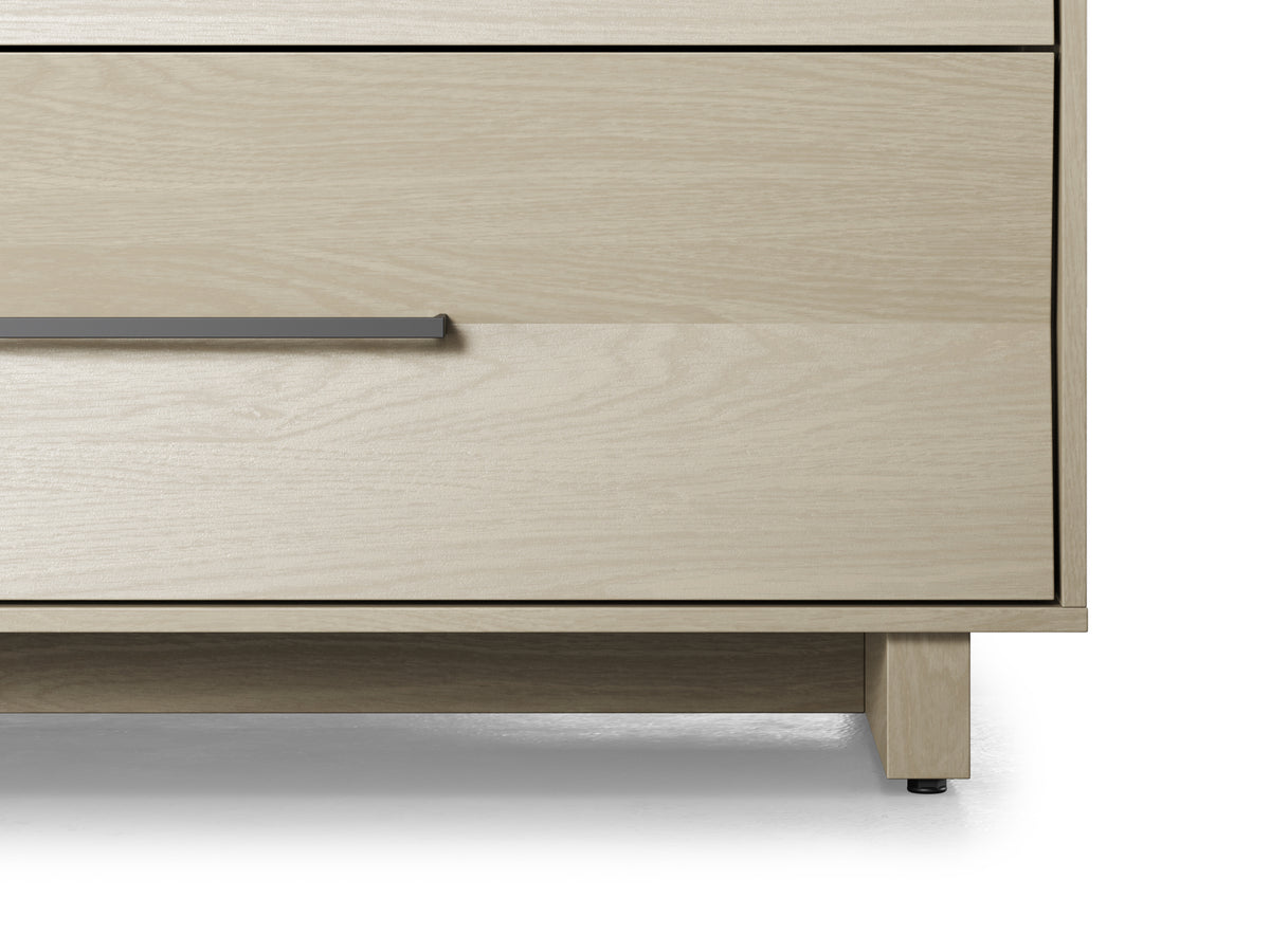 KAVA Bedroom 9686 6-Drawer Dresser