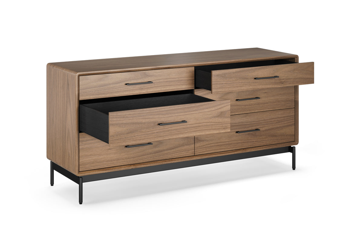 LINQ Bedroom 9186 6-Drawer Dresser