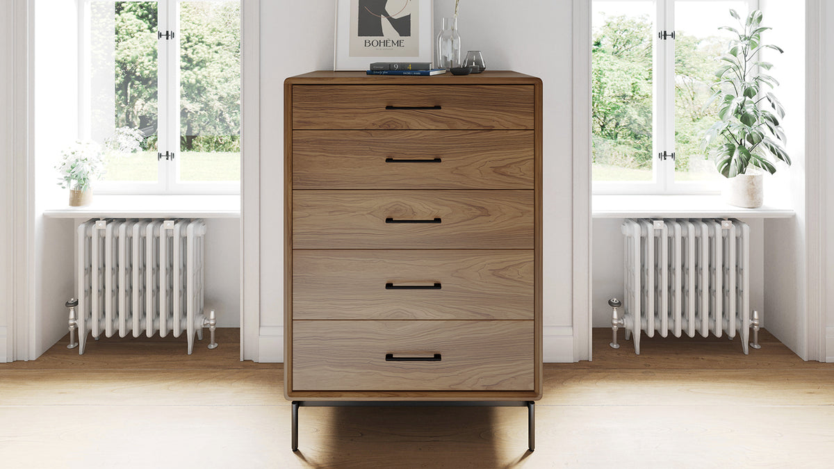 LINQ Bedroom 9185 5-Drawer Chest