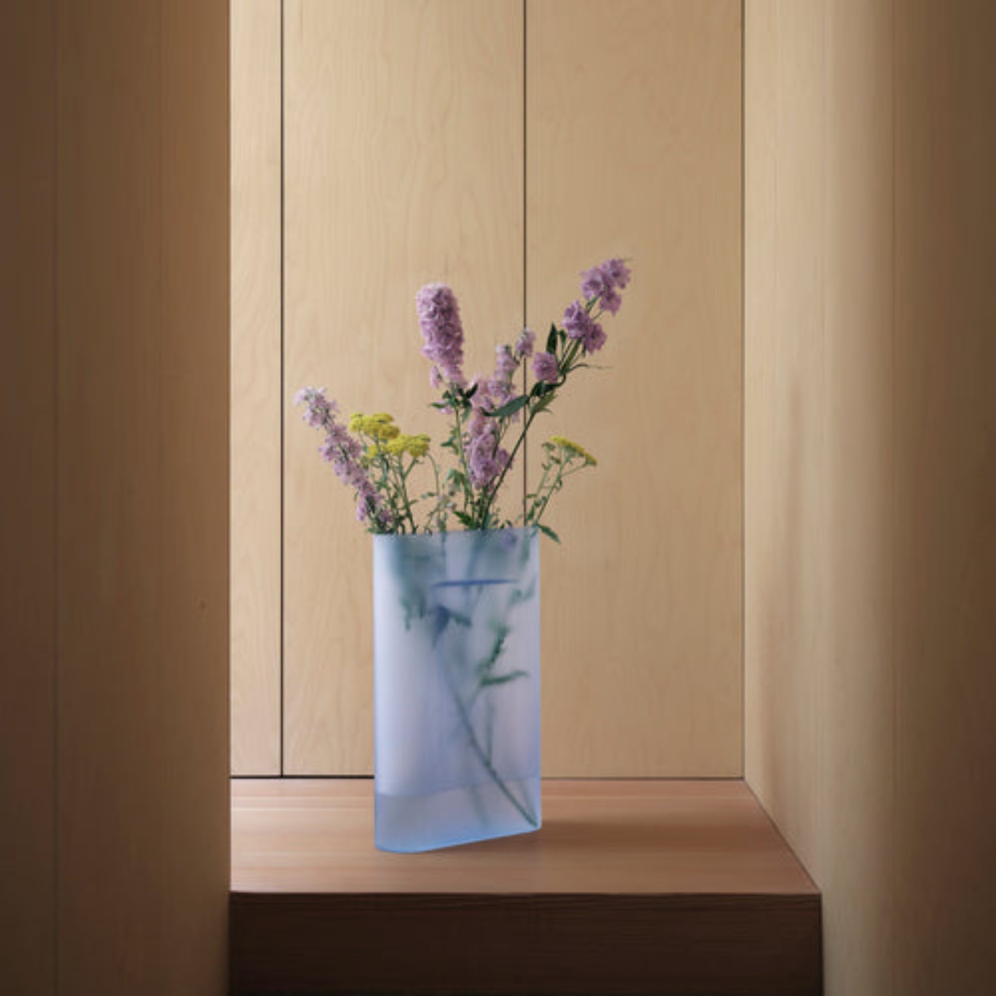 Ridge Vase, Off White, 19