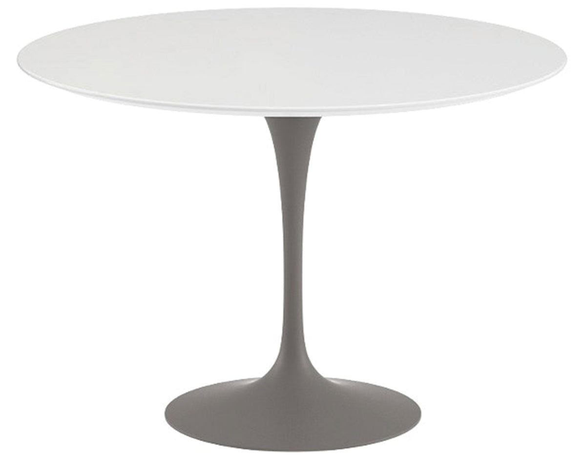 Saarinen 47" Dining Table Round