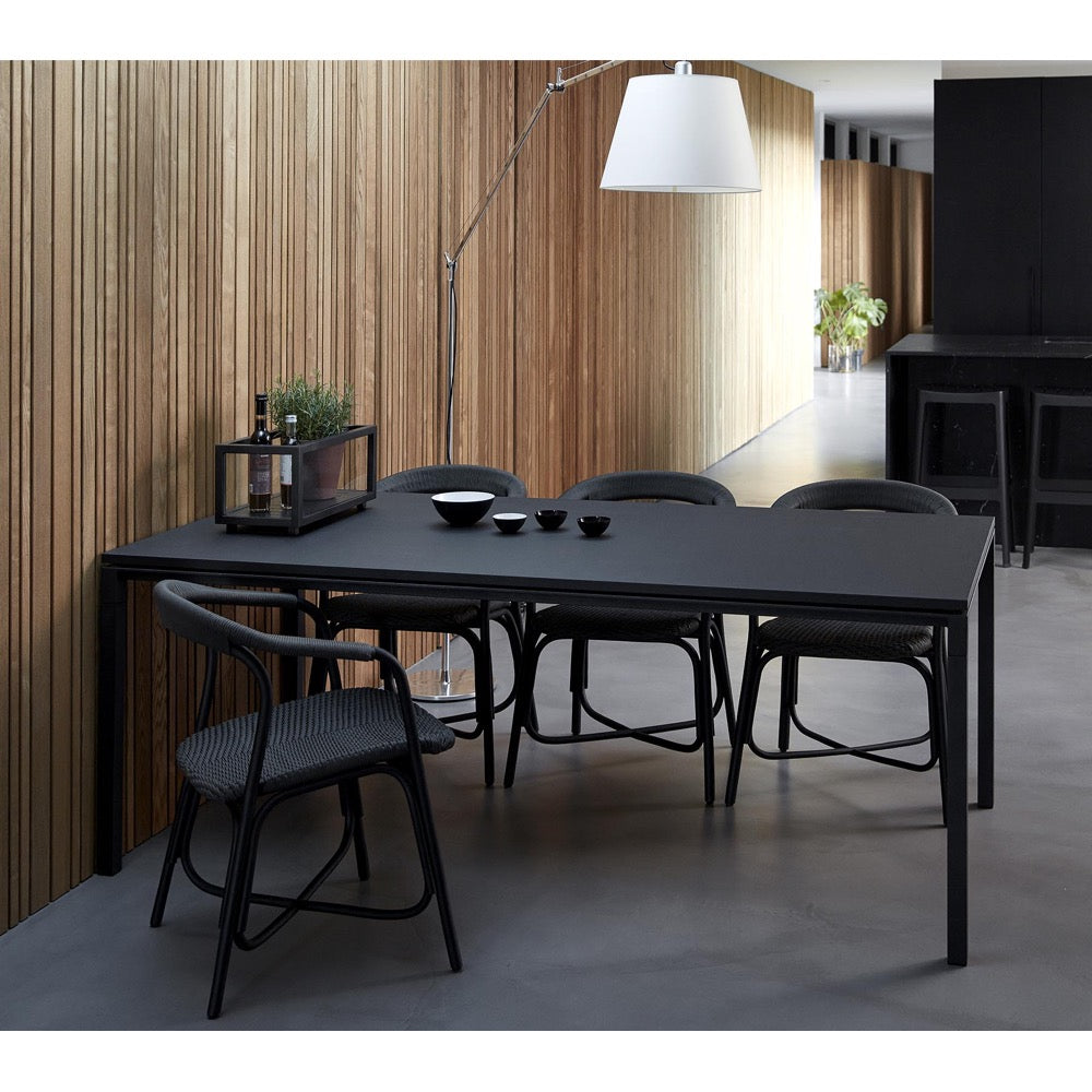 Pure Dining Table INDOOR