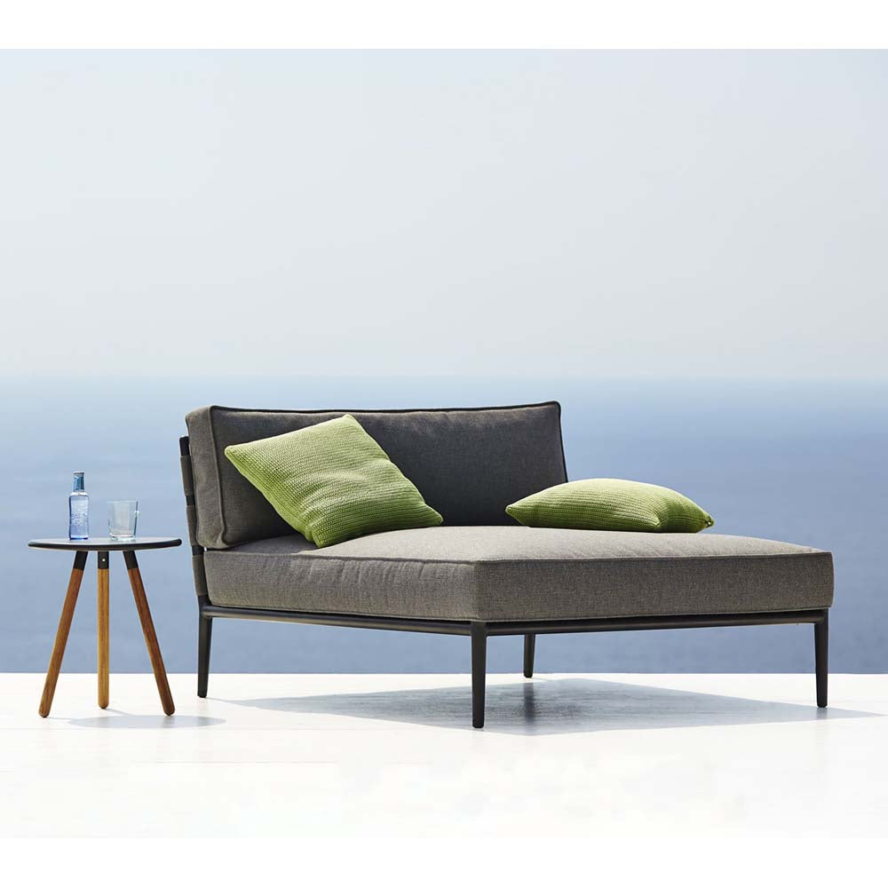 Conic Daybed Module
