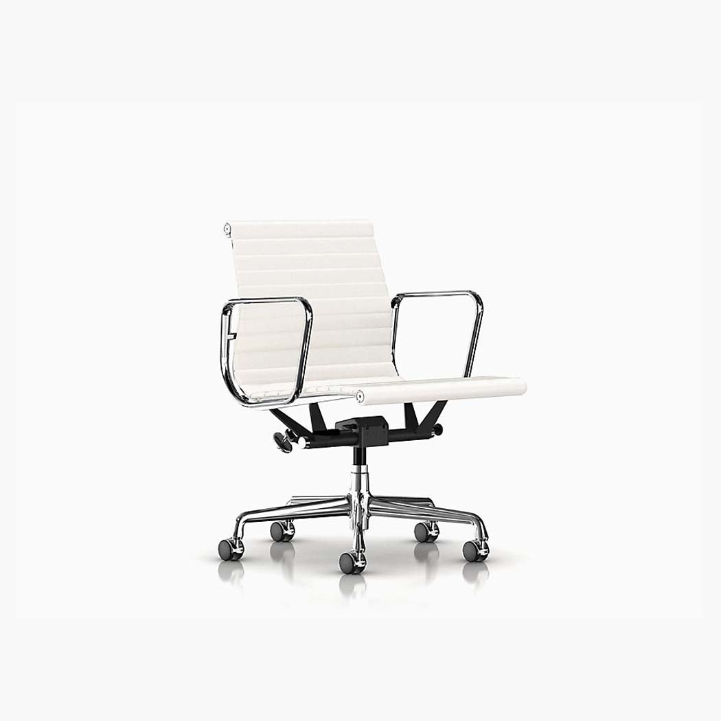 Eames Aluminum Group Management Chair with Pneumatic Lift - Polished Aluminum Frame