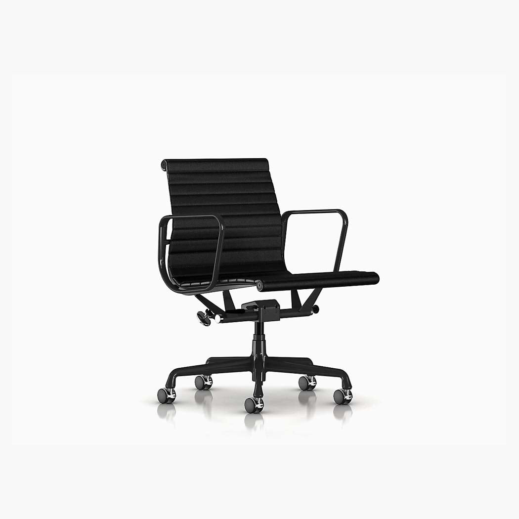 Eames Aluminum Group Management Chair with Pneumatic Lift - Black Frame